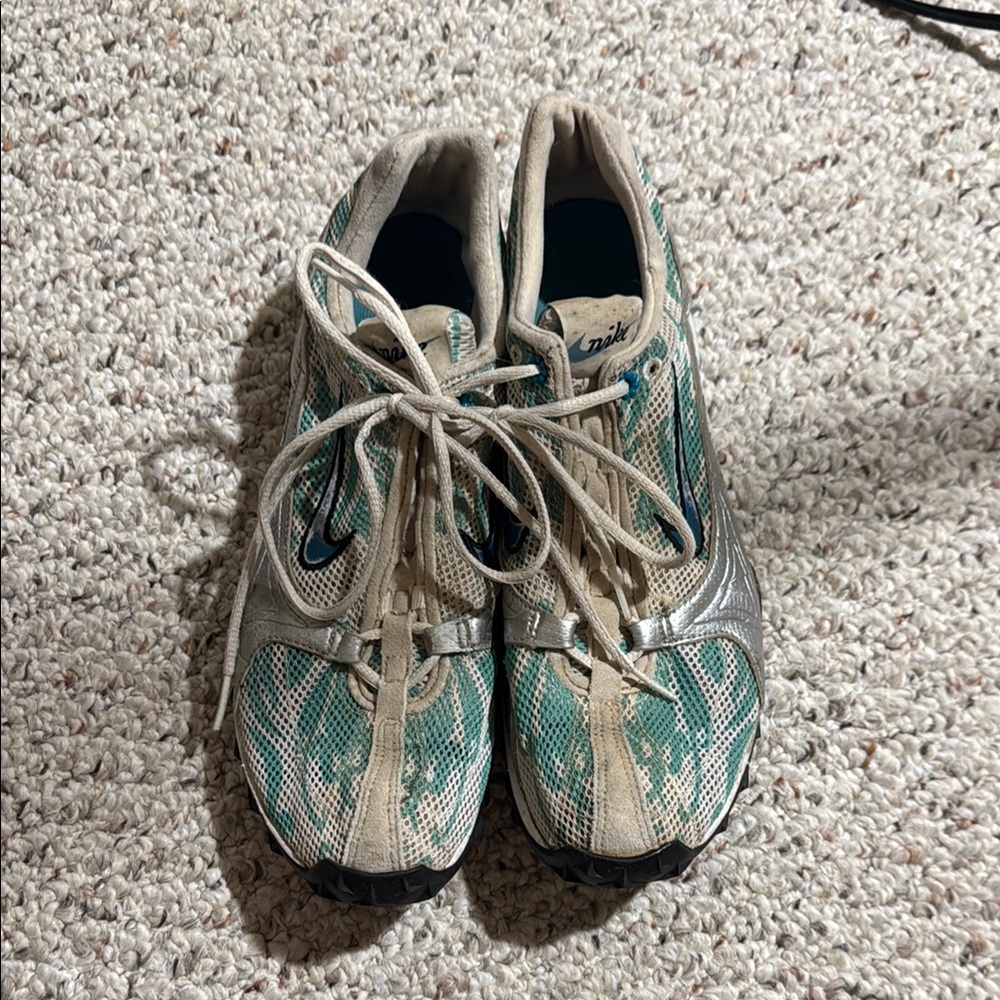 NIKE Women’s track running shoes